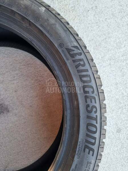 Bridgestone 205/50 R17 Zimska