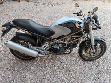 Ducati monster 900 ie