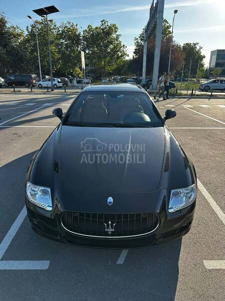 Maserati Quattroporte 