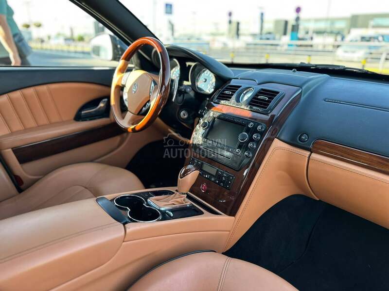 Maserati Quattroporte 