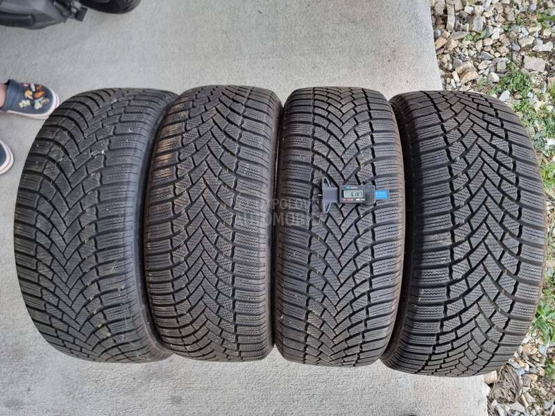 Bridgestone 205/50 R17 Zimska