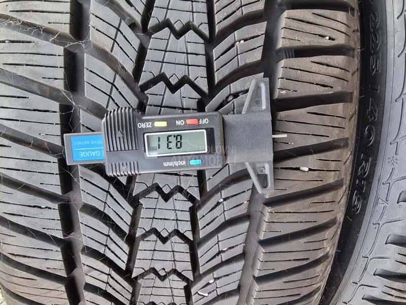 Sava 225/40 R18 Zimska