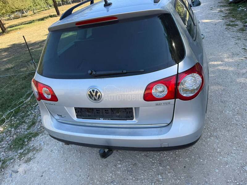 Volkswagen Passat B6 Delovi 2008. god. -  kompletan auto u delovima