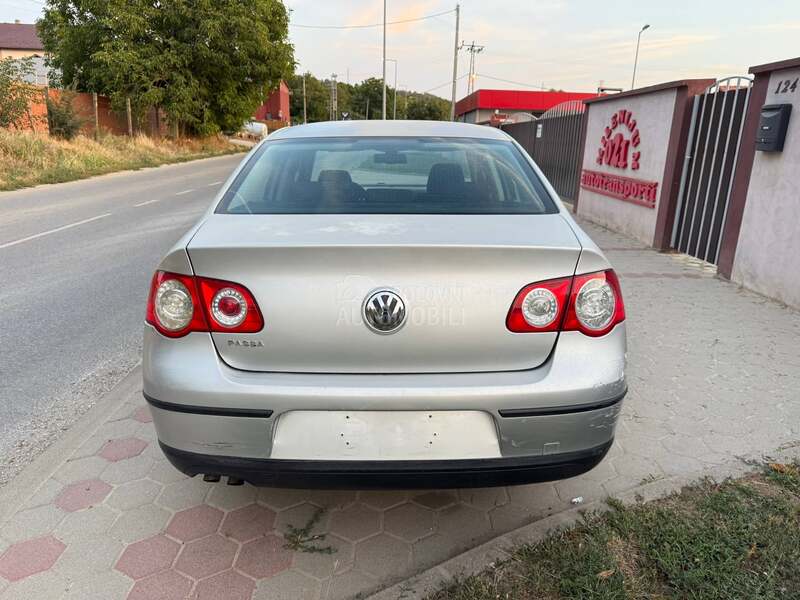 Volkswagen Passat B6 1,9tdi/7.7/k.w n.avi