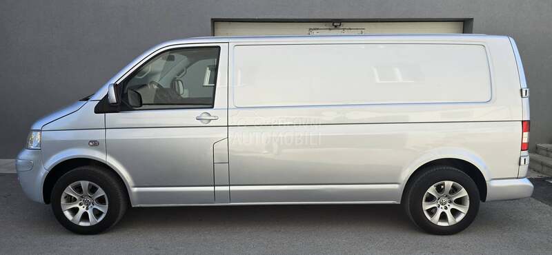 Volkswagen Transporter T5 TRANSPORTER 1.9TDI LONG