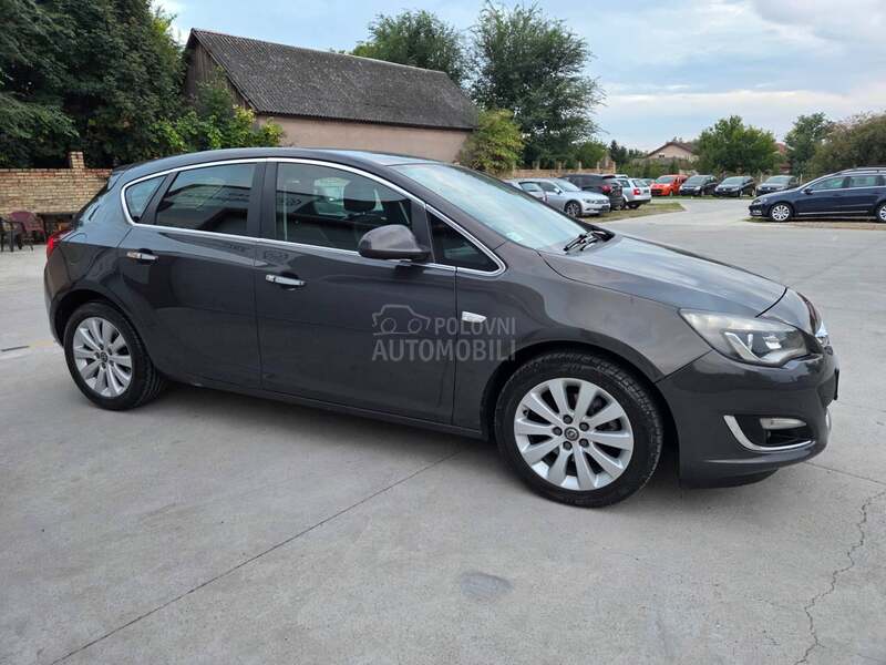 Opel Astra J 2.0 COSMO  NAV/AUT