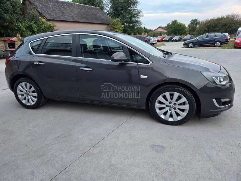 Opel Astra J 2.0 COSMO  NAV/AUT