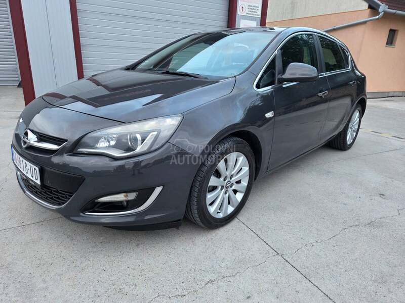 Opel Astra J 2.0 COSMO  NAV/AUT