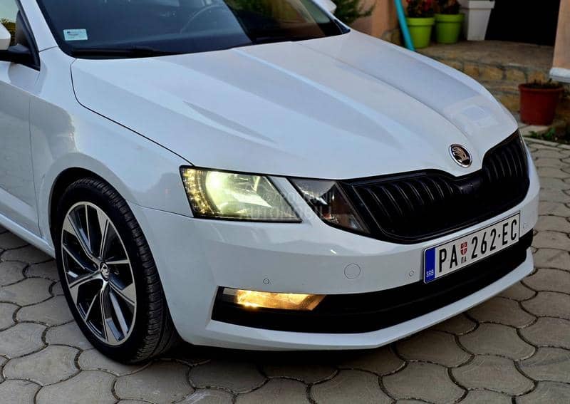 Škoda Octavia 1.5 G-Tec DSG