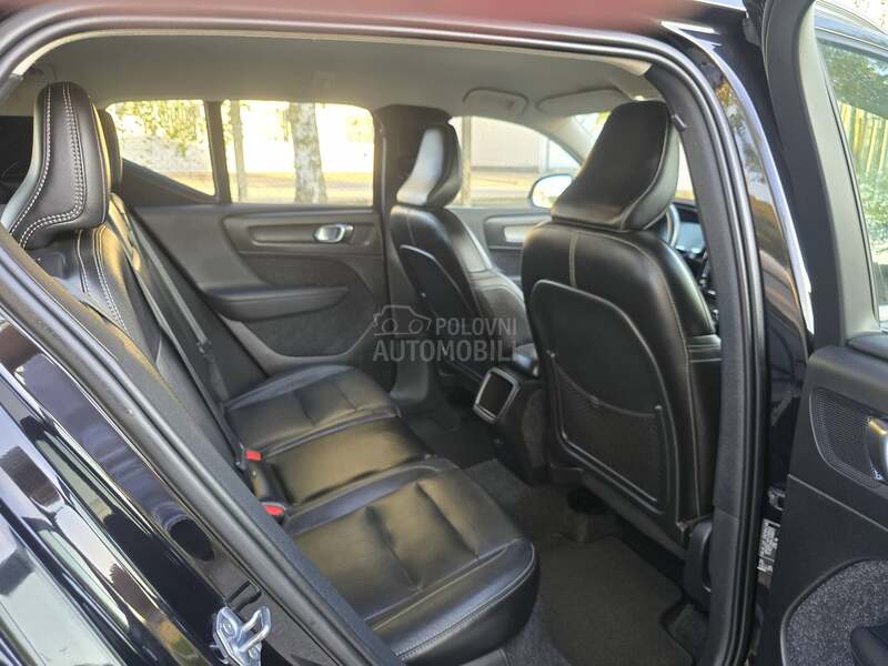 Volvo XC40 2.0 D3 INSCRIPTION