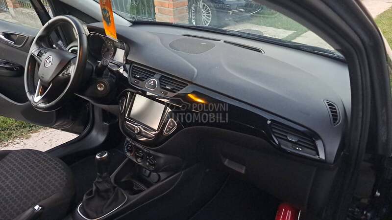 Opel Corsa E 1.2 N.A.V.I