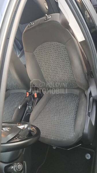 Opel Corsa E 1.2 N.A.V.I