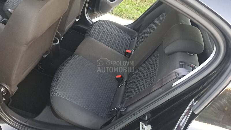 Opel Corsa E 1.2 N.A.V.I