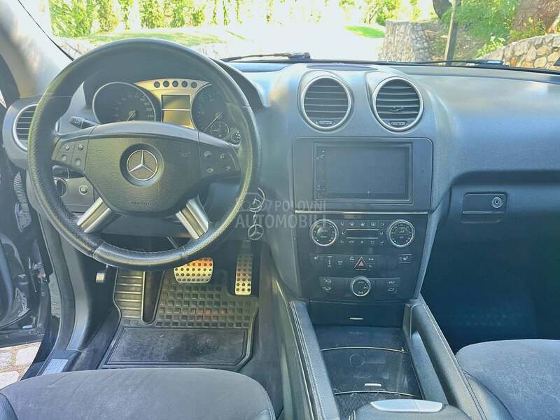 Mercedes Benz ML 320 