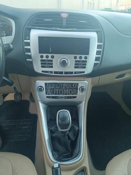 Lancia Delta 1.4 tjet