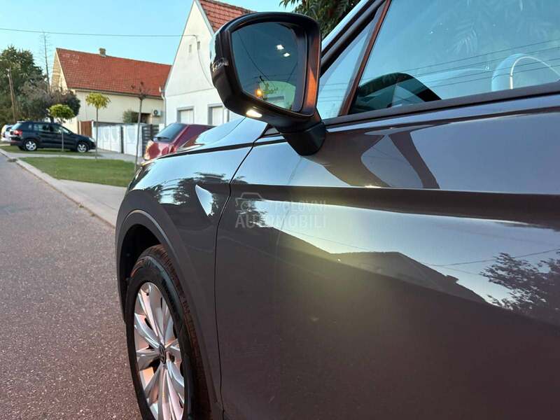 Volkswagen Tiguan 2.0 DSG TDI