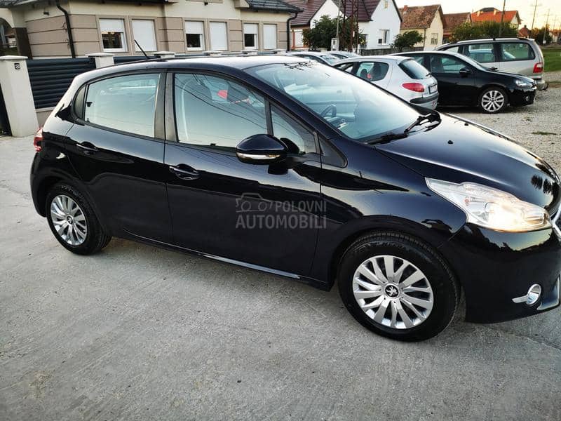 Peugeot 208 1.4hdi.