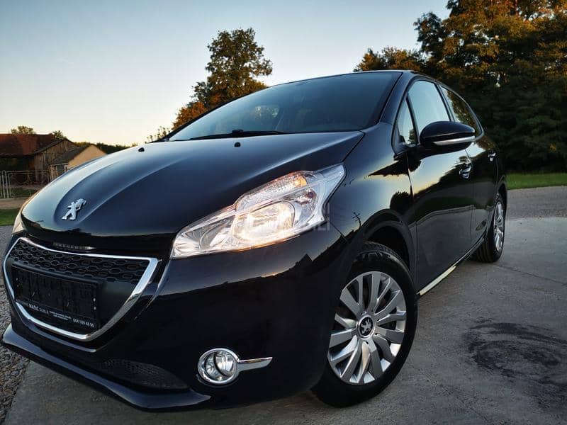 Peugeot 208 1.4hdi.