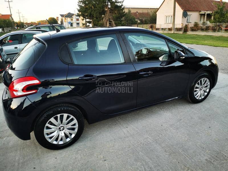 Peugeot 208 1.4hdi.