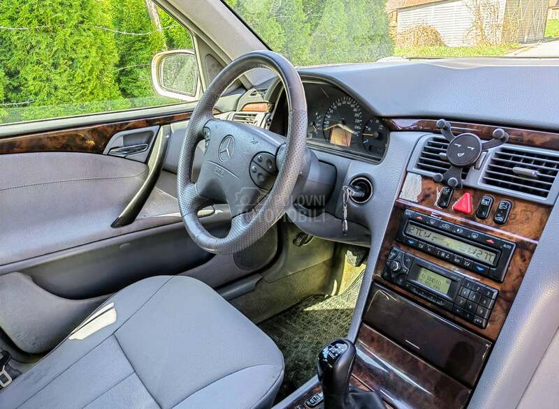 Mercedes Benz E 270 P.r.e.l.e.p.