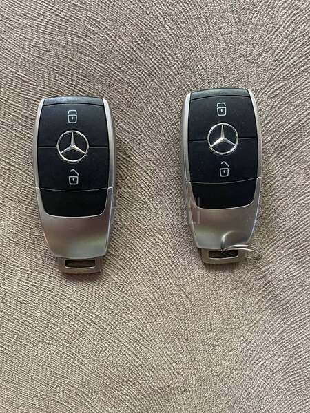 Mercedes Benz A 250 e