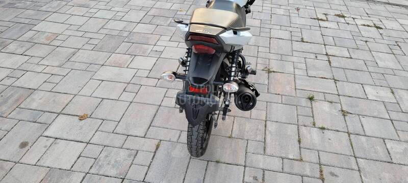 Yamaha YS 125