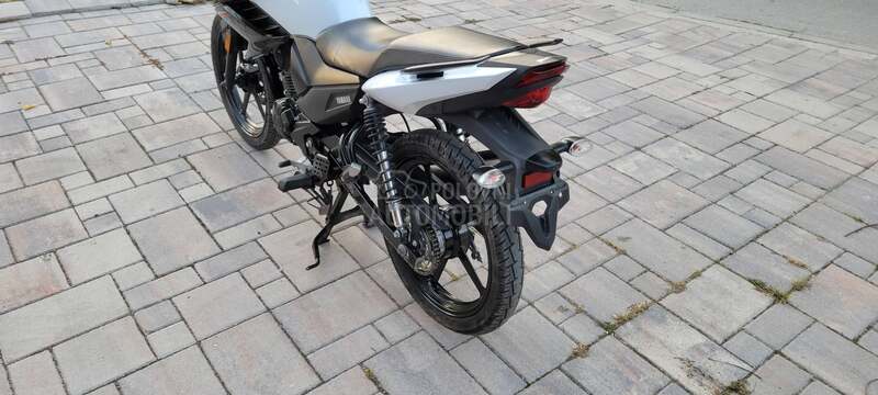 Yamaha YS 125