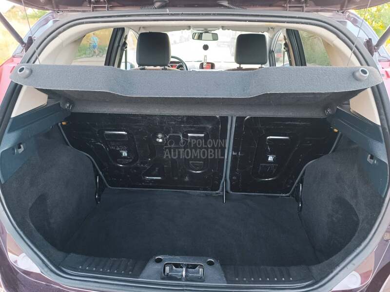 Ford Fiesta 1,4 TITANIJUM