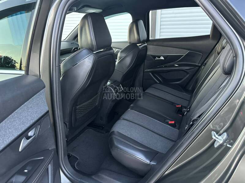 Peugeot 3008 1.2 b GT LINE