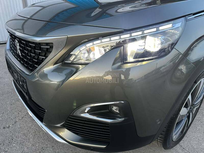 Peugeot 3008 1.2 b GT LINE