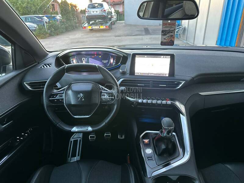 Peugeot 3008 1.2 b GT LINE