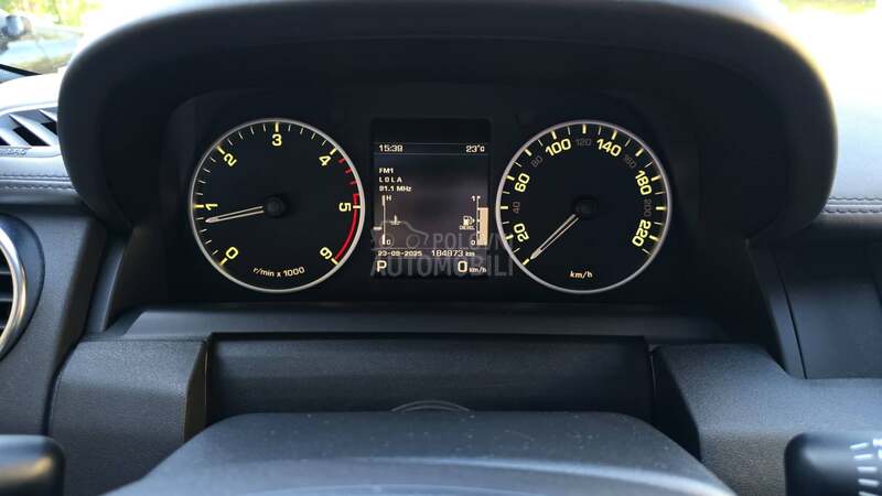 Land Rover Discovery 3.0 HSE  LANDMARK