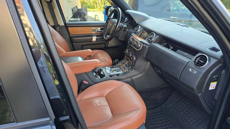 Land Rover Discovery 3.0 HSE  LANDMARK
