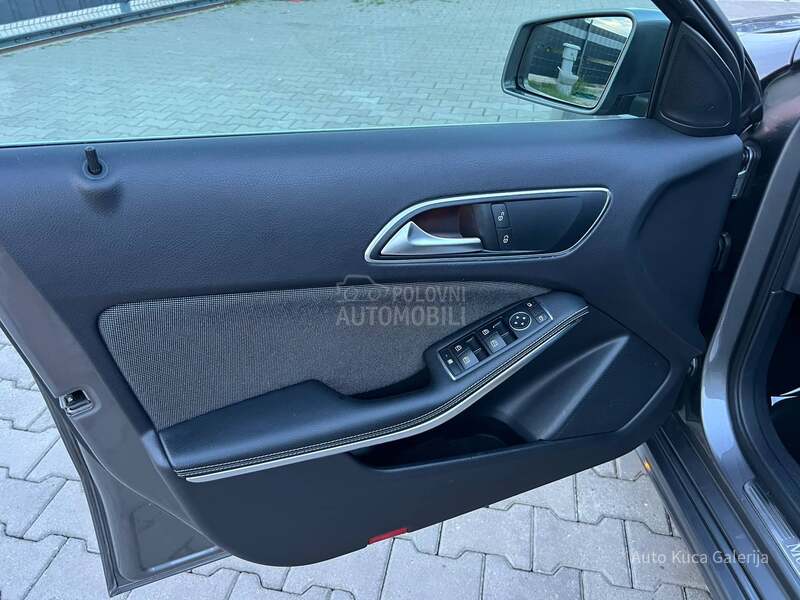 Mercedes Benz A 180 1.5