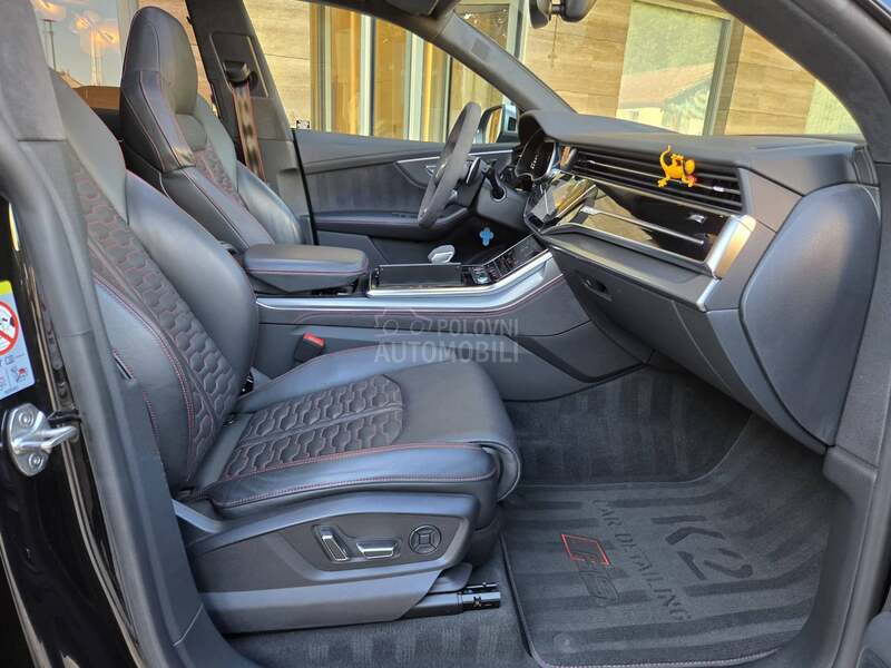 Audi RS Q8 air/matrix/pano/mild