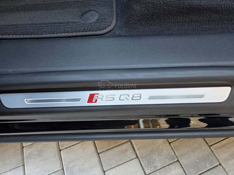 Audi RS Q8 air/matrix/pano/mild