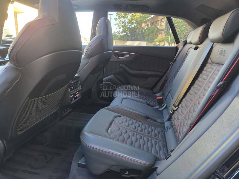 Audi RS Q8 air/matrix/pano/mild