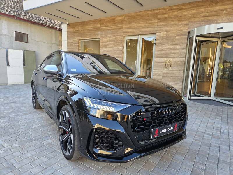 Audi RS Q8 air/matrix/pano/mild