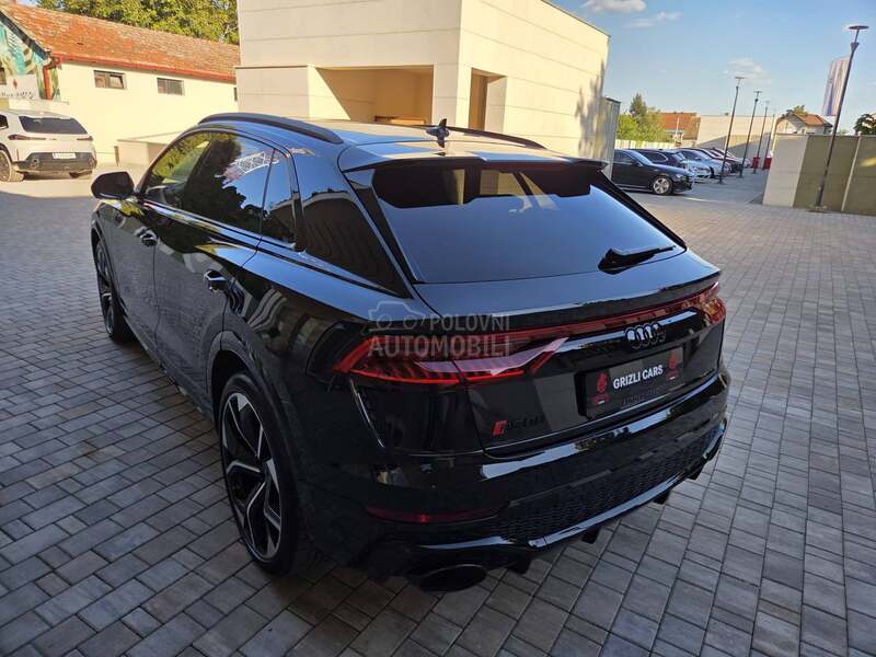 Audi RS Q8 air/matrix/pano/mild
