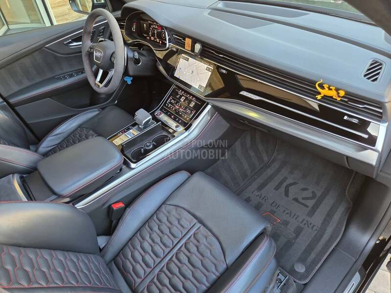 Audi RS Q8 air/matrix/pano/mild