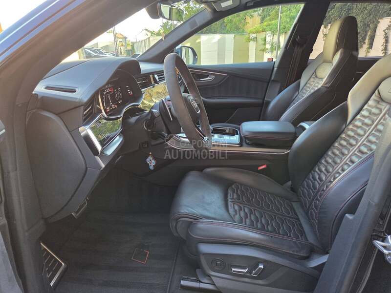 Audi RS Q8 air/matrix/pano/mild