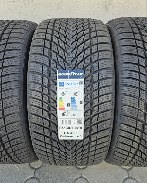 Goodyear 285/30 R21 Zimska