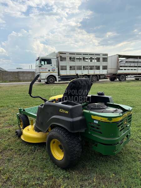 John Deere Z225