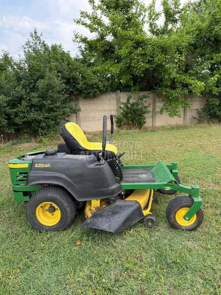 John Deere Z225
