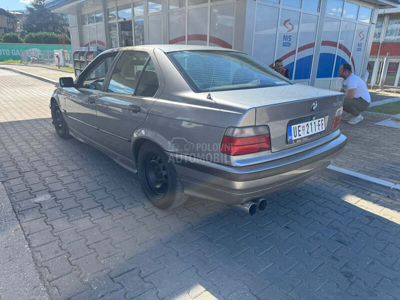 BMW 320 320i