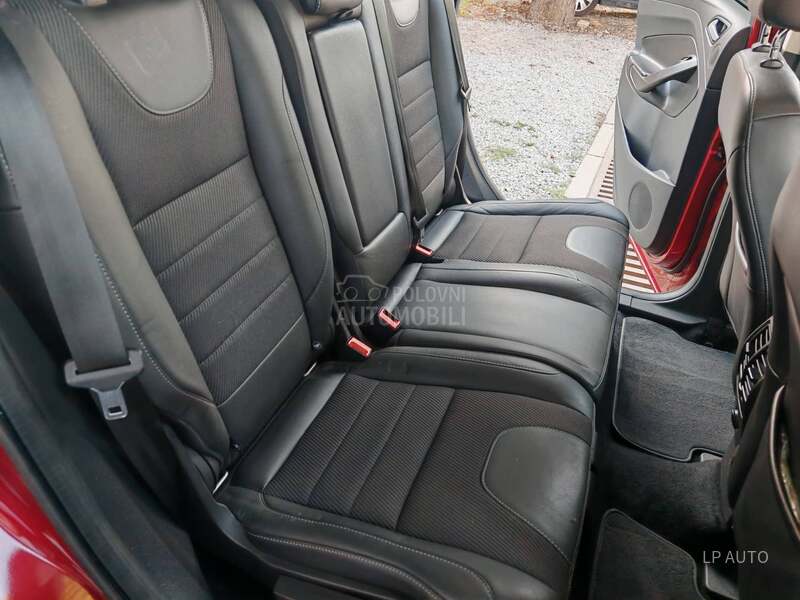 Ford Kuga 2.0 TDCI manual