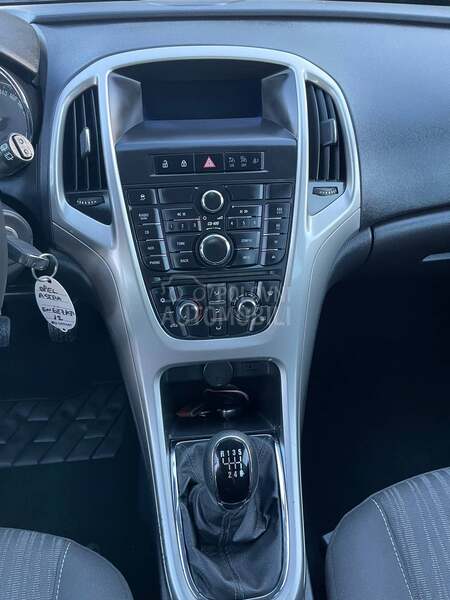Opel Astra J 1.7 CDTI