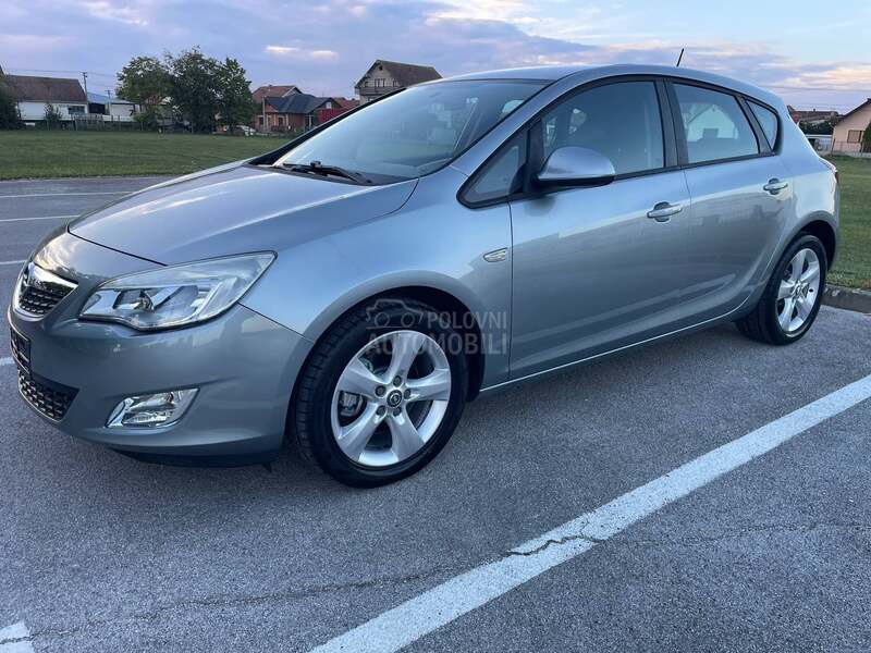 Opel Astra J 1.7 CDTI