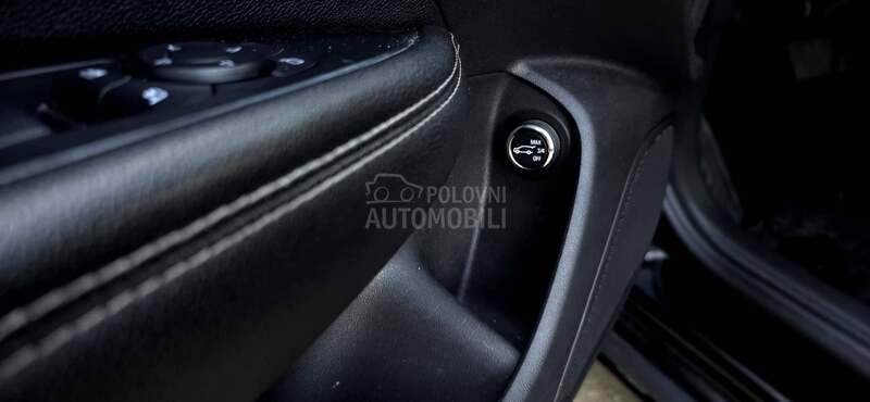 Opel Insignia 2.0CDTi Innovation