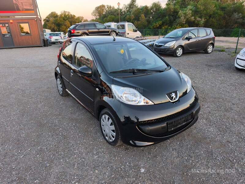 Peugeot 107 1.0 URBAN CH